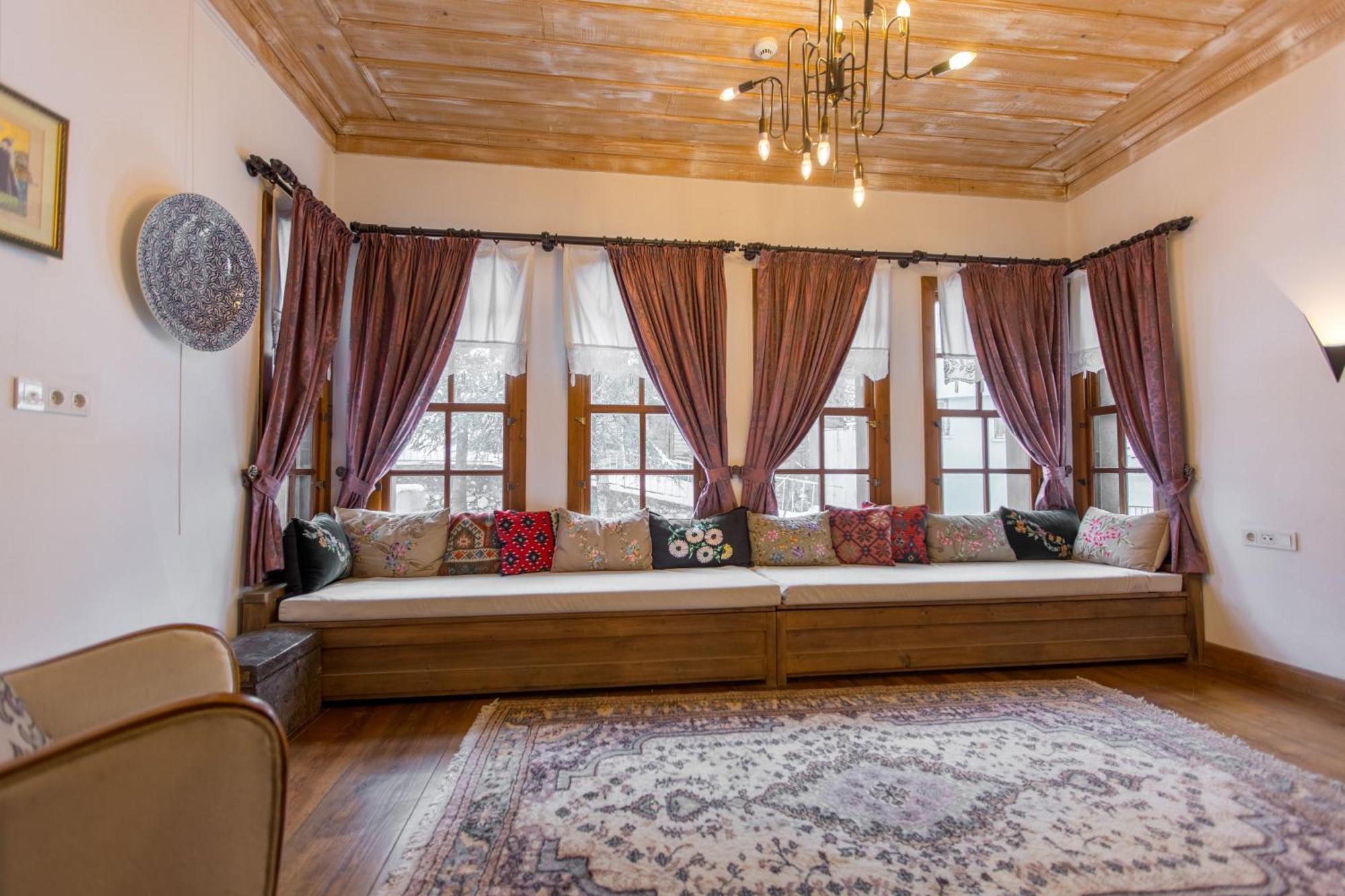 Isparta Historical Mansion Eskiciler Konagi - Cittaslow Egirdir Bagian luar foto