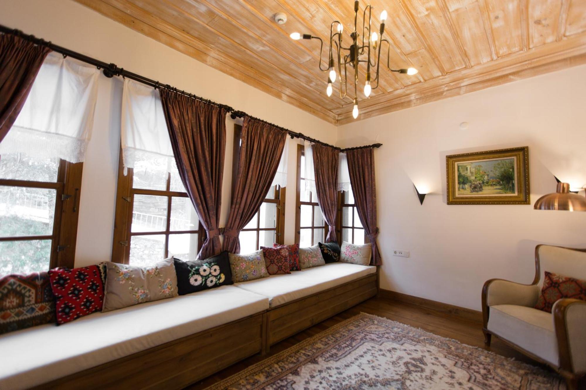 Isparta Historical Mansion Eskiciler Konagi - Cittaslow Egirdir Bagian luar foto