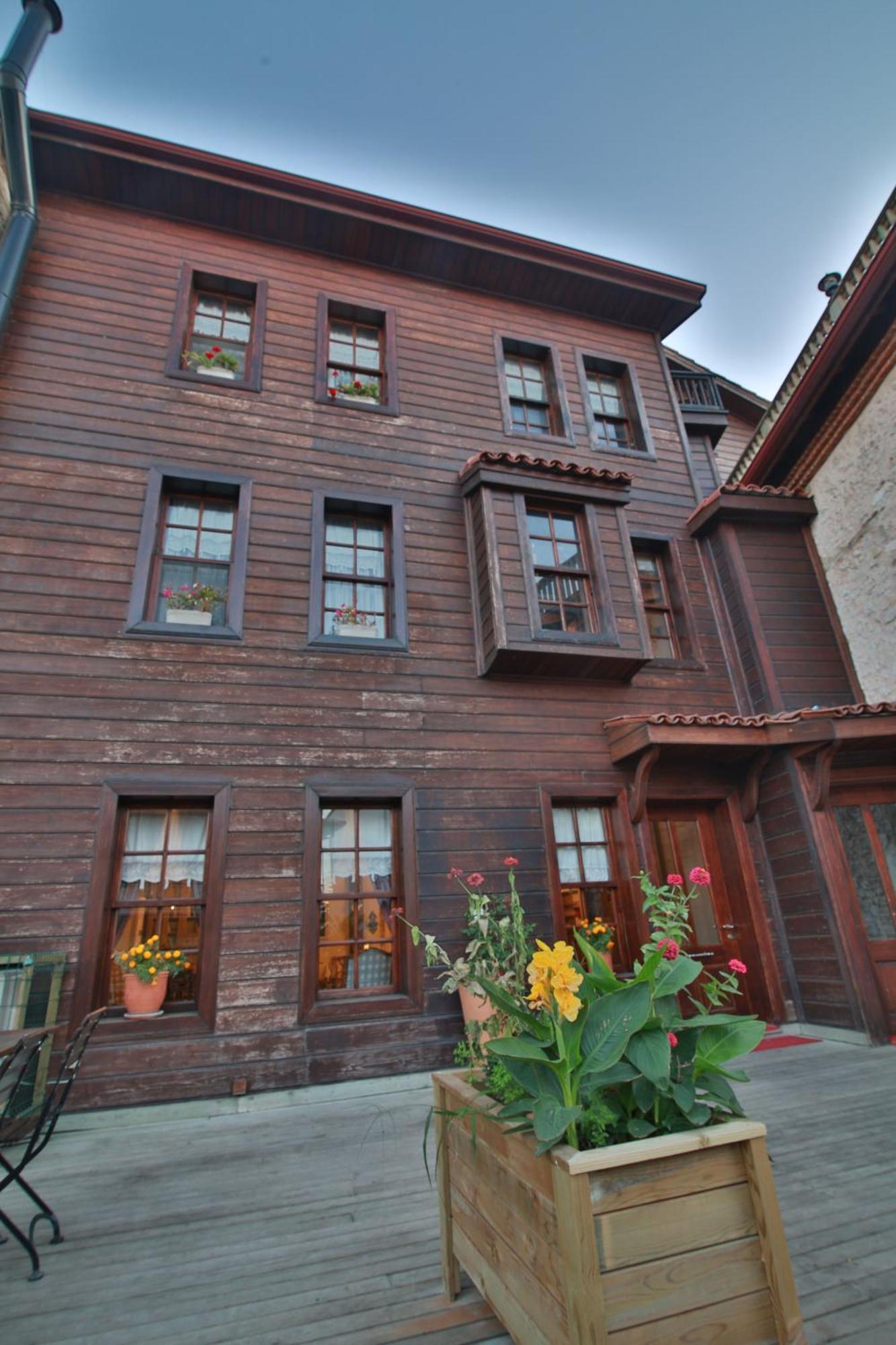 Isparta Historical Mansion Eskiciler Konagi - Cittaslow Egirdir Bagian luar foto